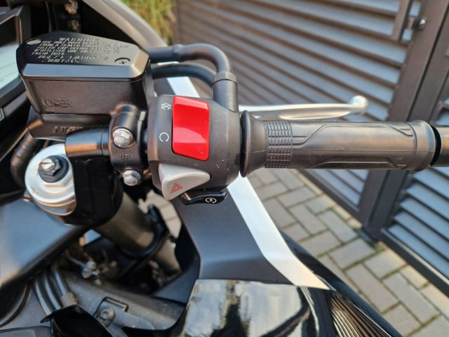 HONDA VFR 1200 F Koffer Akrapovic Moto Top Motorradankauf