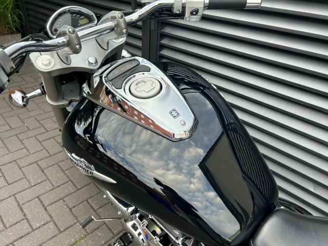 Hauptbild bild 10 SUZUKI VZ 800 M 800 Intruder nur 6144 km