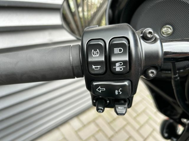Hauptbild bild 14 HARLEY DAVIDSON FLHXST Street Glide ST 117
