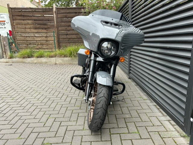 Hauptbild bild 11 HARLEY DAVIDSON FLHXST Street Glide ST 117