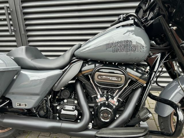 Hauptbild bild 16 HARLEY DAVIDSON FLHXST Street Glide ST 117