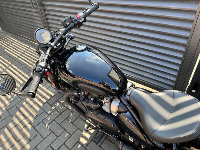 Hauptbild bild 2 TRIUMPH Bonneville Bobber T120 Black
