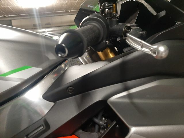 Hauptbild bild 2 APRILIA RSV 4 1100RR | nur 3980 km