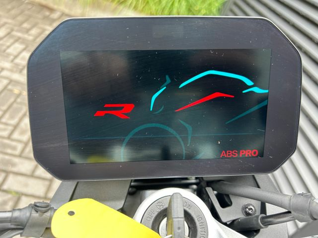 Hauptbild bild 83 BMW F 900 R  | nur 3136 km | 1.Hand