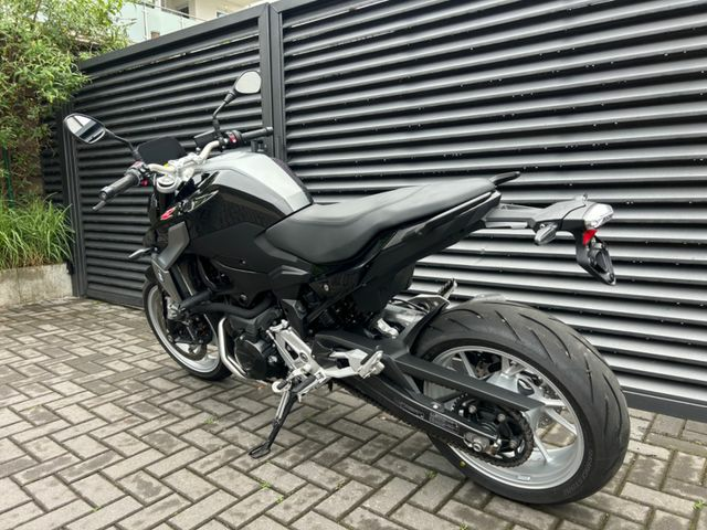 Hauptbild bild 63 BMW F 900 R  | nur 3136 km | 1.Hand