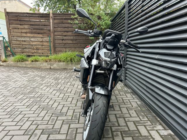 Hauptbild bild 52 BMW F 900 R  | nur 3136 km | 1.Hand