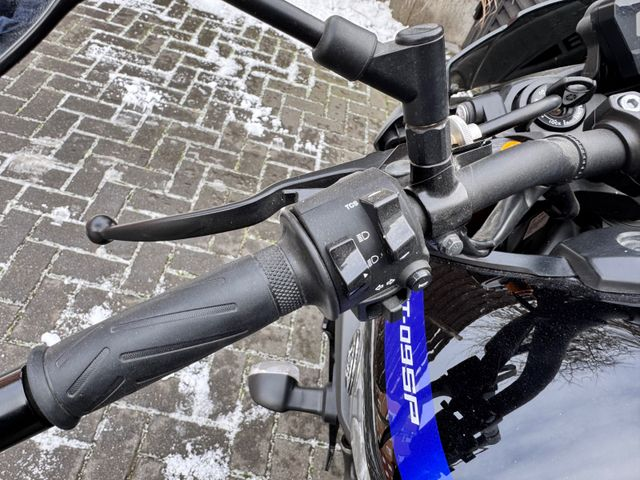 Hauptbild bild 44 YAMAHA MT 09 SP | nur 4308 km | 1.Hand