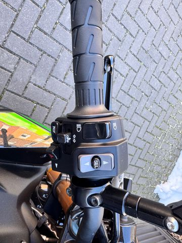 Hauptbild bild 26 KAWASAKI Z900 SE nur 3848 km | SC Auspuff | kurzes Heck