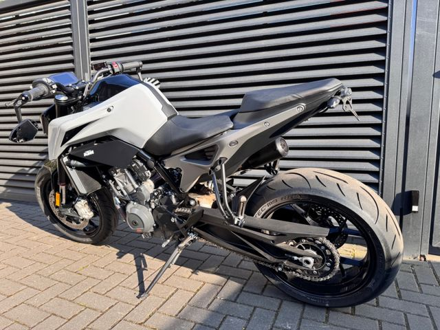 Hauptbild bild 15 KTM Duke 790 L kurzes Heck | IX Race Auspuff