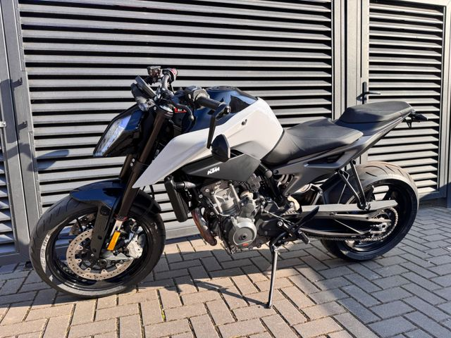 Hauptbild bild 13 KTM Duke 790 L kurzes Heck | IX Race Auspuff