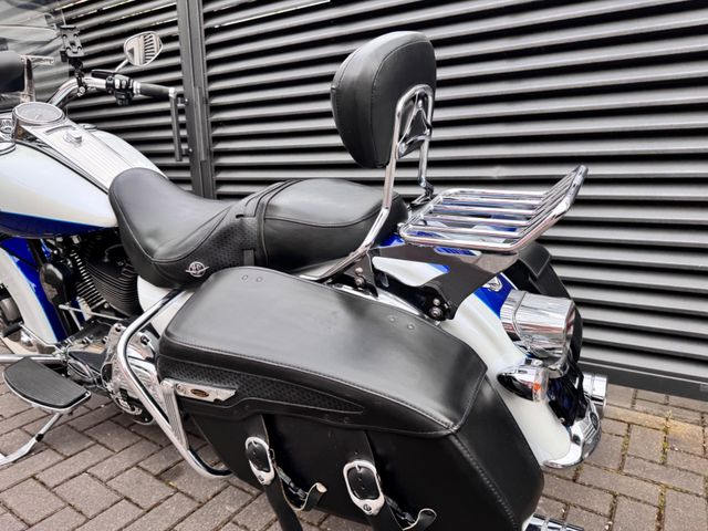 Hauptbild bild 12 HARLEY DAVIDSON FLHRC  Road King Classic J&H