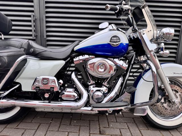 Hauptbild bild 21 HARLEY DAVIDSON FLHRC  Road King Classic J&H