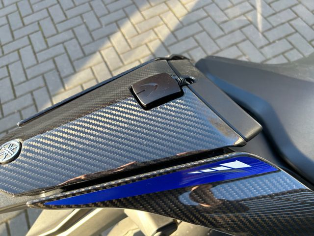 Hauptbild bild 18 YAMAHA YZF-R 1 M | Carbon | nur 5891 km