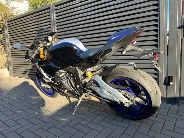 Hauptbild bild 21 YAMAHA YZF-R 1 M | Carbon | nur 5891 km