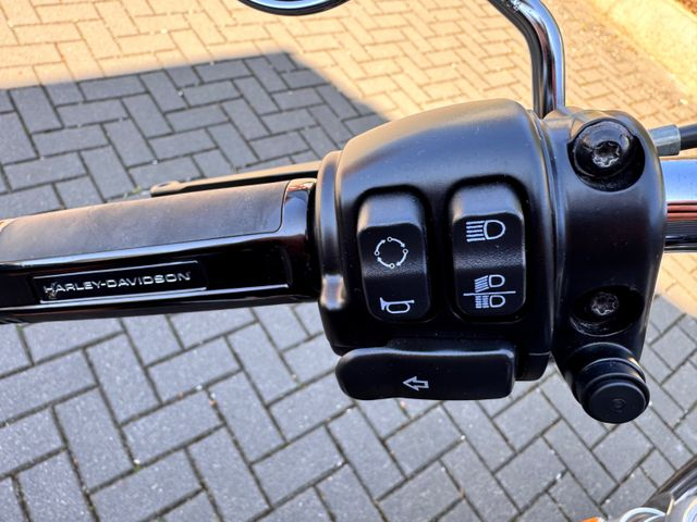 Hauptbild bild 13 HARLEY DAVIDSON FXST Softail Standard 107 | Garantie | J&H
