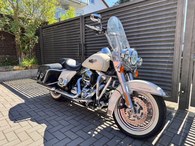 Hauptbild bild 8 HARLEY DAVIDSON FLHRC Road King Classic nur 10631 km