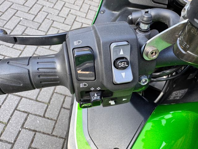 Hauptbild bild 7 KAWASAKI ZZR 1400 Performance | Service und Reifen neu