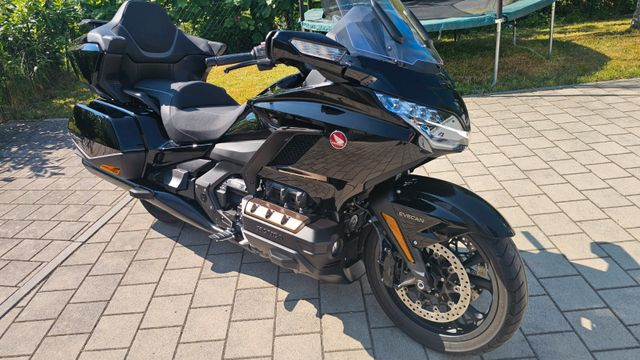 Hauptbild bild 16 HONDA GL 1800 Goldwing Tour  | nur 1334 km !