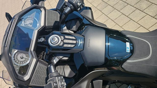 Hauptbild bild 19 HONDA GL 1800 Goldwing Tour  | nur 1334 km !