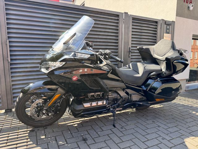 Hauptbild bild 11 HONDA GL 1800 Goldwing Tour  | nur 1334 km !