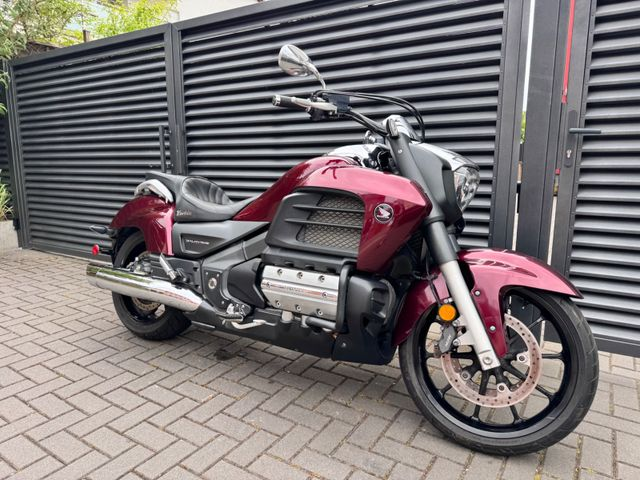 Hauptbild bild 2 HONDA GL1800C F6C Valkyrie  Exportpreis