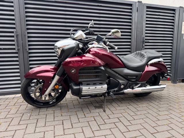 Hauptbild bild 5 HONDA GL1800C F6C Valkyrie  Exportpreis