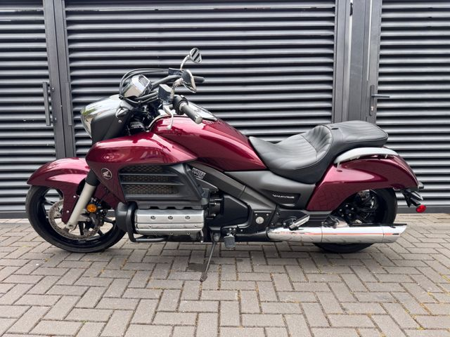 Hauptbild bild 4 HONDA GL1800C F6C Valkyrie  Exportpreis
