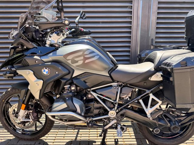 Hauptbild bild 10 BMW R1250GS Triple Black alle Pakete ESA