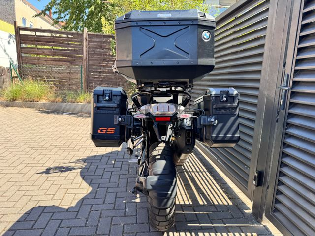 Hauptbild bild 3 BMW R1250GS Triple Black alle Pakete ESA