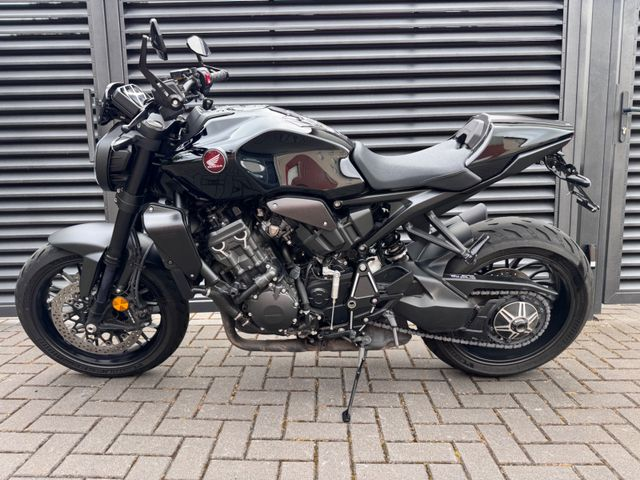 Hauptbild bild 52 HONDA CB 1000 RA SC 80 Black Edition | nur 3056 km