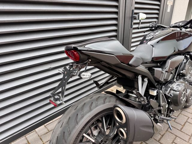 Hauptbild bild 39 HONDA CB 1000 RA SC 80 Black Edition | nur 3056 km
