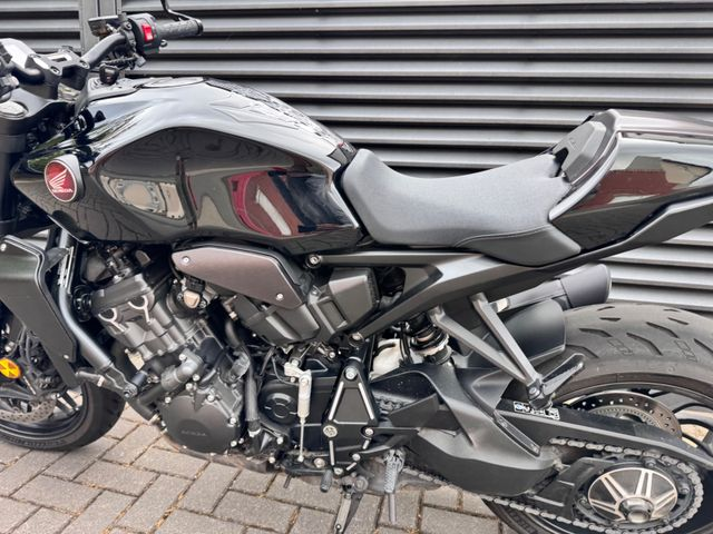 Hauptbild bild 33 HONDA CB 1000 RA SC 80 Black Edition | nur 3056 km
