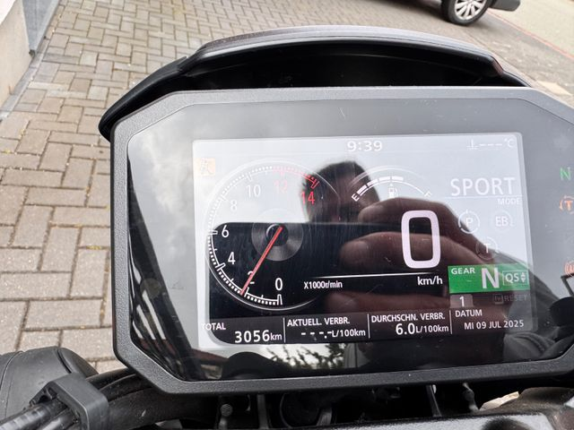 Hauptbild bild 98 HONDA CB 1000 RA SC 80 Black Edition | nur 3056 km
