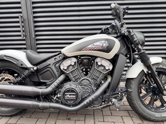 Hauptbild bild 10 INDIAN Scout Bobber 1133 |  Jekill&Hide | Fußrasten vor