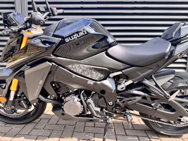 Hauptbild bild 47 SUZUKI GSX-S1000 black | nur 4408 km | Erstbesitz