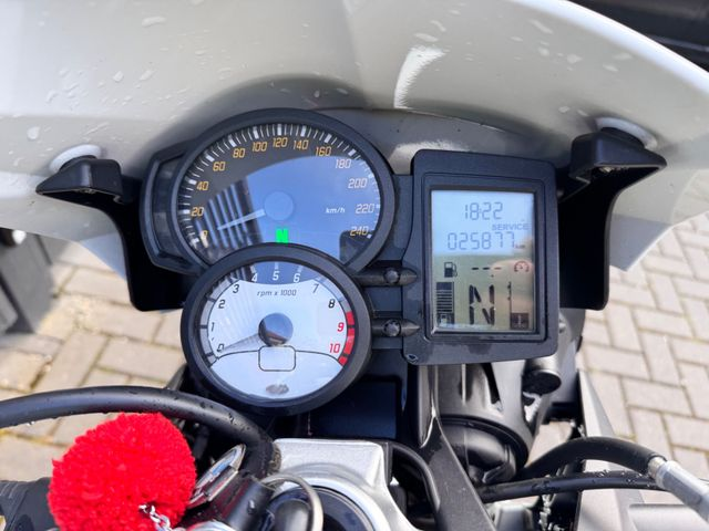 Hauptbild bild 46 BMW F 800R | unfallfrei | Scheckheft | HU NEU / tief