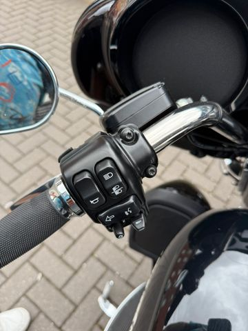Hauptbild bild 27 HARLEY DAVIDSON FLHTKL Electra Glide Ultra Limited Low
