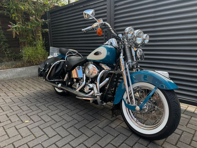 Hauptbild bild 34 HARLEY DAVIDSON Heritage Springer Classic | Kesstech