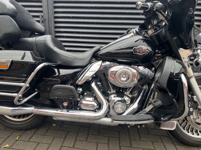 Hauptbild bild 18 HARLEY DAVIDSON FLHTCU Electra Glide Ultra Classic 96 cui