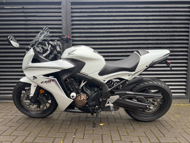 Hauptbild bild 42 HONDA CBR650 FA nur 10568 km
