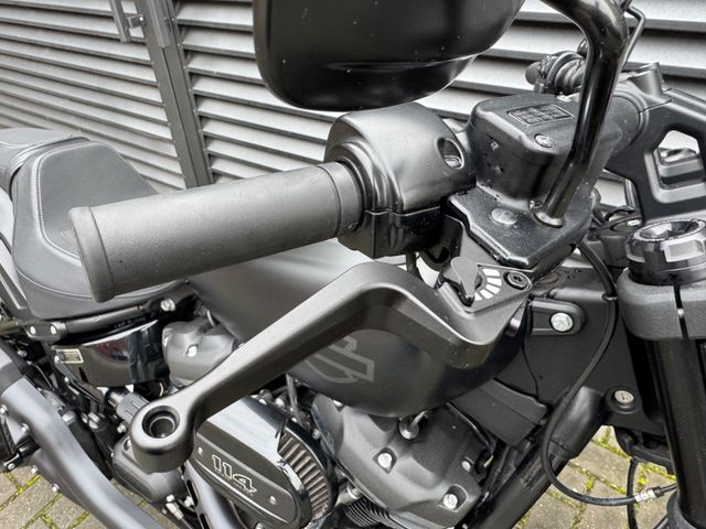 Hauptbild bild 8 HARLEY DAVIDSON Fat Bob 114 FXFBS nur 9146 km | S&S