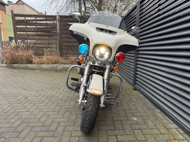 Hauptbild bild 14 HARLEY DAVIDSON FLHTP Electra Glide Police 114