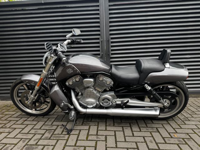 Hauptbild bild 32 HARLEY DAVIDSON VRSCF V-rod Muscle nur 8500 km | V&H Auspuff