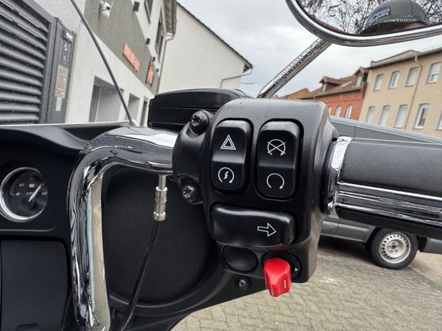 Hauptbild bild 18 HARLEY DAVIDSON FLHTP Electra Glide Police 114