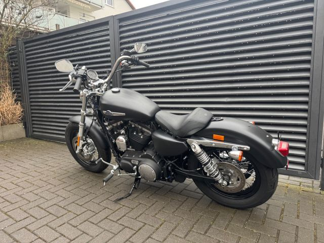 Hauptbild bild 9 HARLEY DAVIDSON XL 1200 CB Custom Limited B nur 5275 km  1. Hand