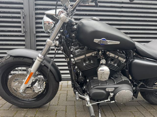 Hauptbild bild 17 HARLEY DAVIDSON XL 1200 CB Custom Limited B nur 5275 km  1. Hand