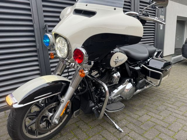 Hauptbild bild 20 HARLEY DAVIDSON FLHTP Electra Glide Police 114