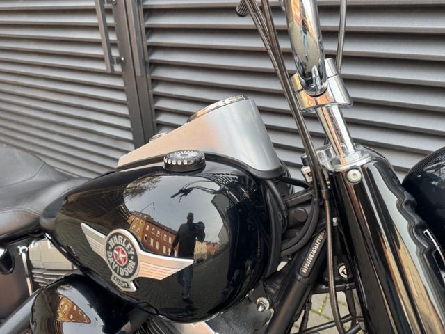 Hauptbild bild 33 HARLEY DAVIDSON Fat Boy Special FLSTFB 103 nur 8493 km