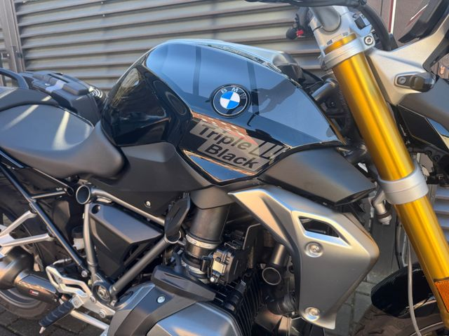 Hauptbild bild 19 BMW R 1250r Triple Black nur 4335 km | Koffer