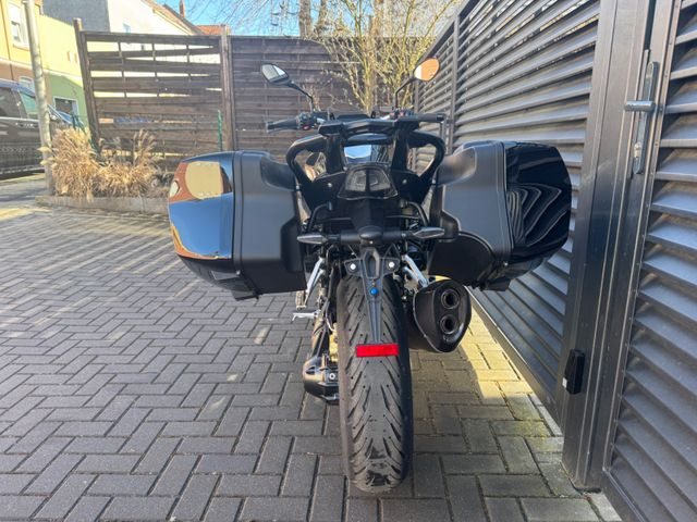 Hauptbild bild 10 BMW R 1250r Triple Black nur 4335 km | Koffer